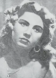 Naples Prints: Portrait of Pupetta Maresca