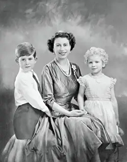 Charles Prints: Portrait of Queen Elizabeth II With Her Young Children