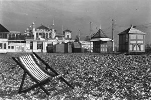 Hampshire England Collection: Portsmouth Beach