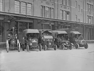 Post Office Prints: Postal Vans