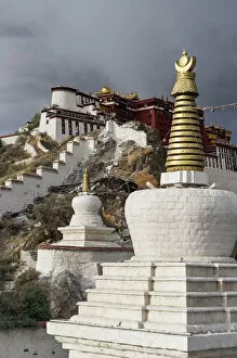 Images Dated 27th May 2016: Potala Palace, Tibet, China