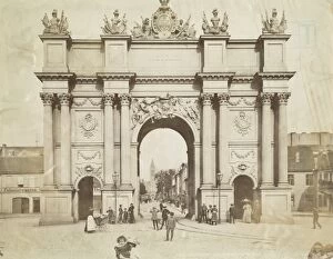 Images Dated 14th February 2012: Potsdam Gate
