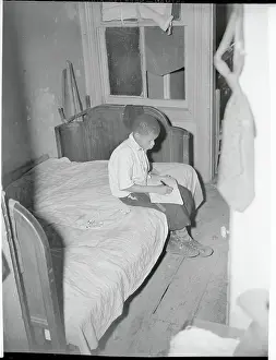 Poverty in the USA:Homework in a NY Tenement