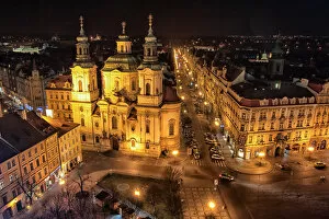 Images Dated 5th March 2012: Prague Old Town Square