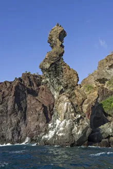 Images Dated 23rd December 2012: Praying Monk rock formation at the lava coast, San Salvador Island, Galapagos Islands, Ecuador
