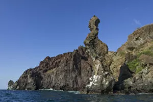 Galapagos Islands Gallery: Praying Monk rock formation at the lava coast, San Salvador Island, Galapagos Islands, Ecuador