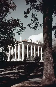 1800s Prints: A Pre Civil War Plantation House