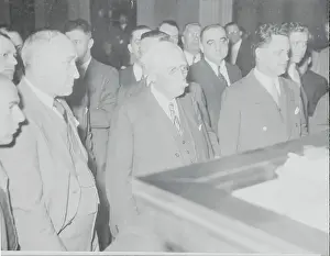 Professor Prints: Presdient Received Medal from Columbia Alumni