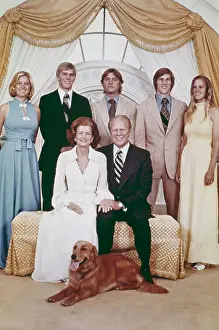 Huty32814 Prints: President Ford And Family