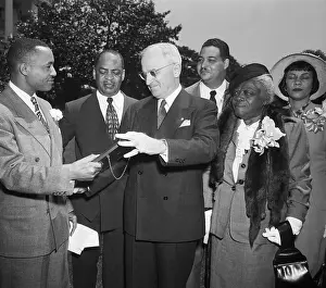 Receiving Prints: President Truman Receives Abbott Award