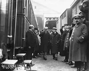 Overcoat Prints: President Wilson and George Creel at Train Station