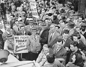 Campaigning Prints: Presidential Candidate Henry A. Wallace at Chrysler Picket Lines