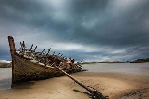 Sand Gallery: Prevailing Tide - Bunbeg Shipwreck, Donegal - Expl