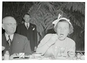 Bernhard Prints: Prince Bernhard Eating with Queen Juliana