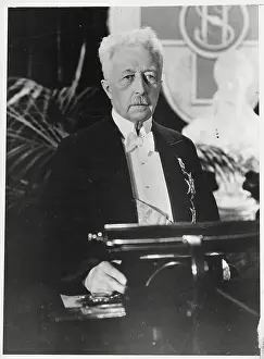Prince Eugen at Typewriter