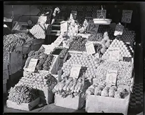 Broadway Prints: Produce Stand On Broadway
