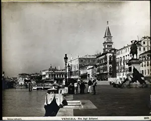 Promenade Prints: Promenade in Venice on the Harbor