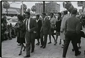 Protesters Pray as Freedom Riders Pass