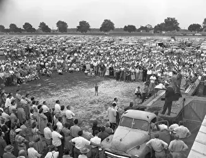 Desegregation Prints: Protesting Integration in Schools