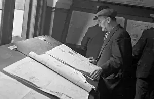 Humphrey Spender Prints: Public Reading Room