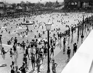 Resort Prints: Public Swimming Pool