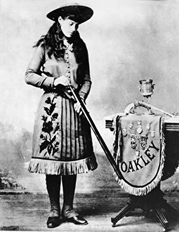 Weapon Collection: Publicity Still Of Annie Oakley