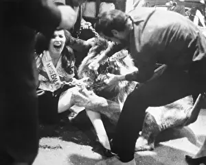 Biting Prints: Publicity Stunt Backfires