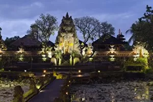 Images Dated 29th March 2012: Puri Saraswati temple at night, Ubud, Bali, Indonesia