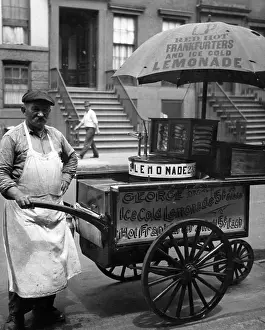 Lac0047 Prints: Pushcart Peddler In New York City