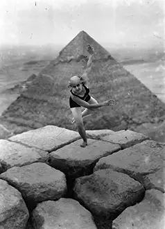 Pyramid Dance