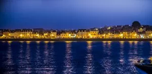 Quai with illuminated houses, Camaret-sur-Mer, Departement Finistere, Brittany, France