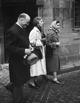 Ingrid Prints: Queen Elizabeth with Friends