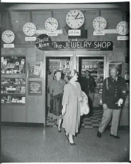Queen Mother Prints: Queen Elizabeth and Mrs. Eisenhower at Jewelry Store