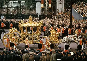 Military Personnel Prints: Queen Elizabeth in Royal Carriage