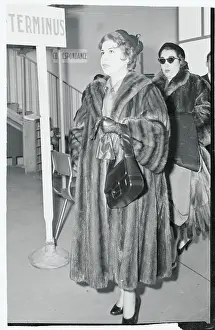 Queen Narriman Walking