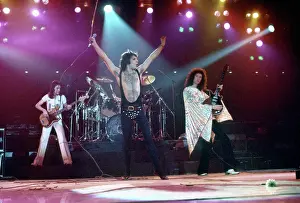 Queen Performing in LA