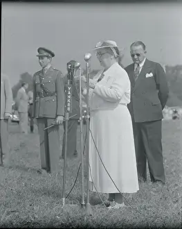 Wilhelmina Prints: Queen Wilhelmina Addressing Air Force