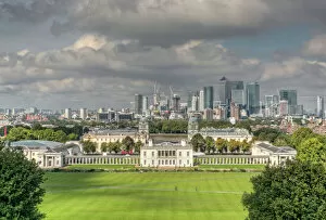 Images Dated 19th September 2017: Queens House, Greenwich and Canary Wharf