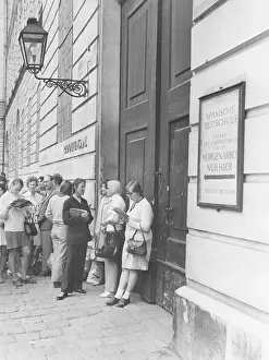 Sites Prints: Queue at Spanish Riding School
