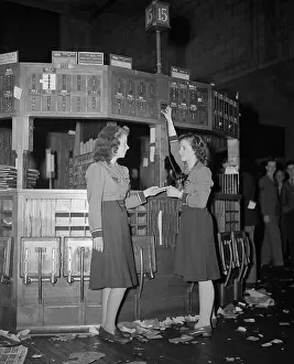 Quotation Girls at Work