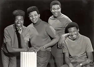 Acr045956 Prints: R and B group The Dynamics