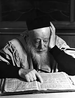 Knowledge Prints: Rabbi Reading the Talmud