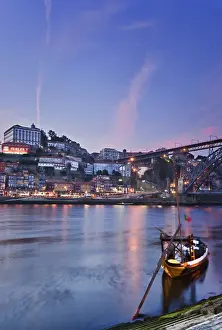 Mid Distance Prints: Rabelos at dusk (Porto, Portugal)