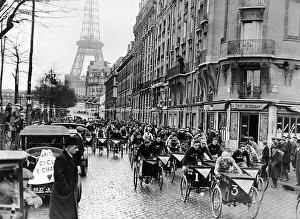 Delivery Prints: Race Of Tricycle Deliverers