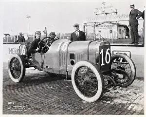 Indianapolis Prints: Racer Ready For Training Junket
