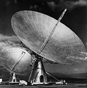 Radio Telescope Prints: Radio Telescopes for Jupiter Research
