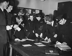 Inspecting Prints: RAF Auxiliaries