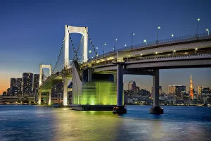 Images Dated 16th January 2018: Rainbow Bridge and Tokyo Tower