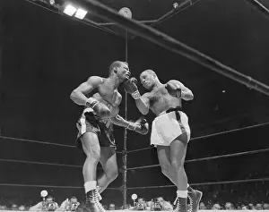 Ralph Jones Boxing Against Hector Constance