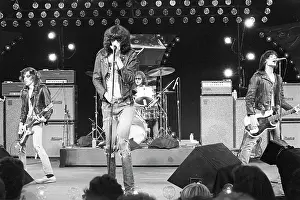 Ramones Performing